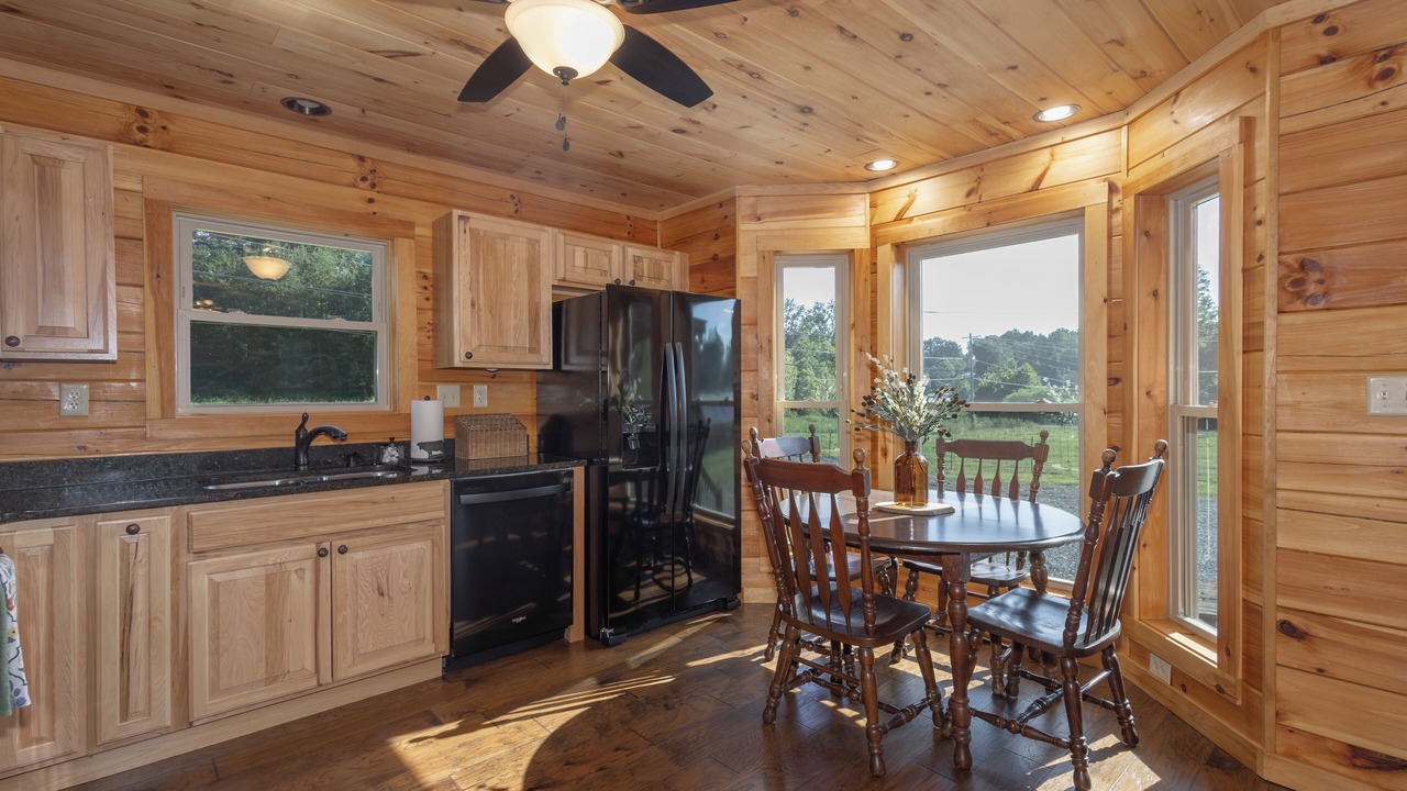 Photo of Kitchen in Bowling Green