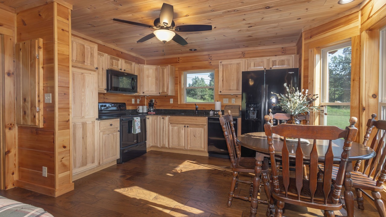 Photo of Kitchen in Bowling Green