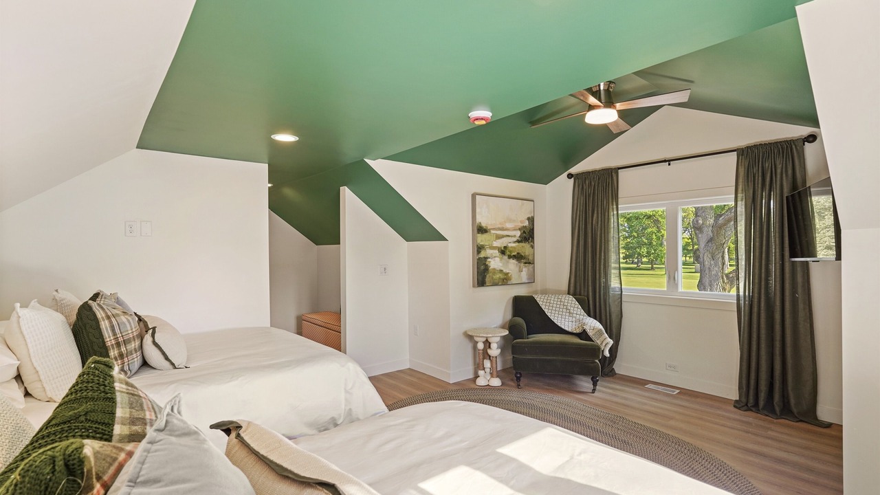 Photo of Bedroom in Merrillville