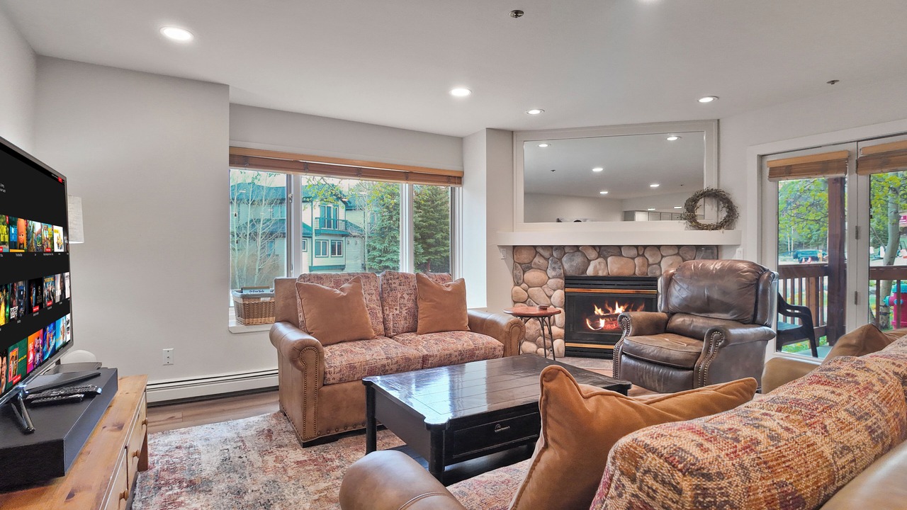 Photo of Livingroom in Four O'Clock