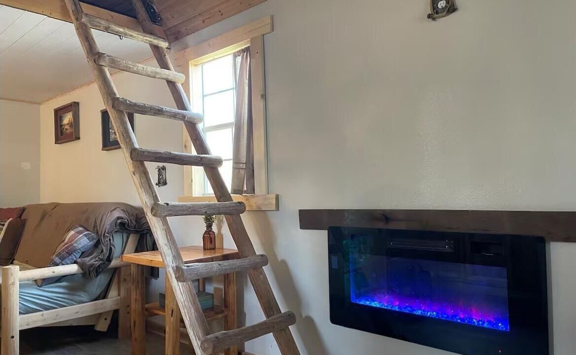 Photo of Livingroom in Evergreen