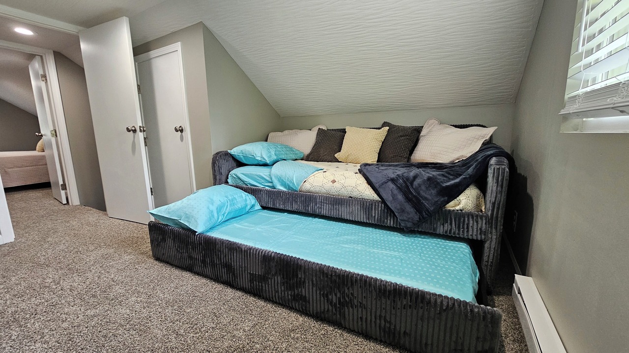 Photo of Bedroom in Irwin