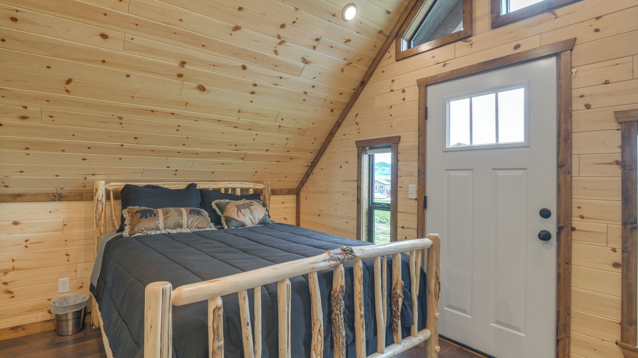 Photo of Bedroom in Alder