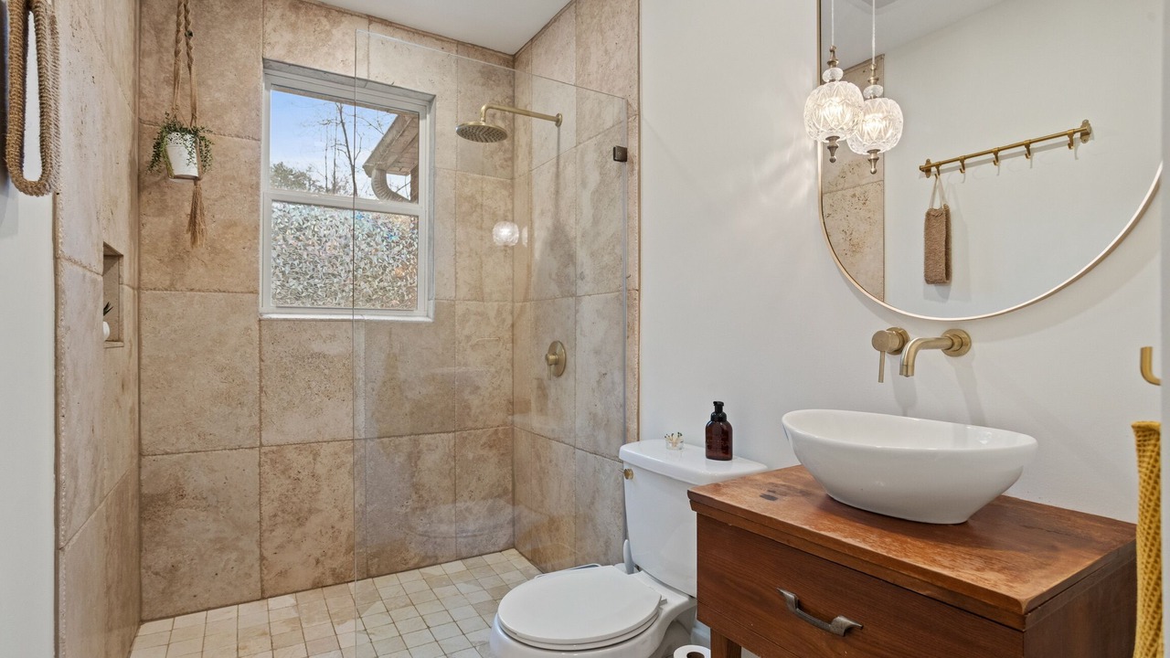 Photo of Bathroom in Travelers Rest