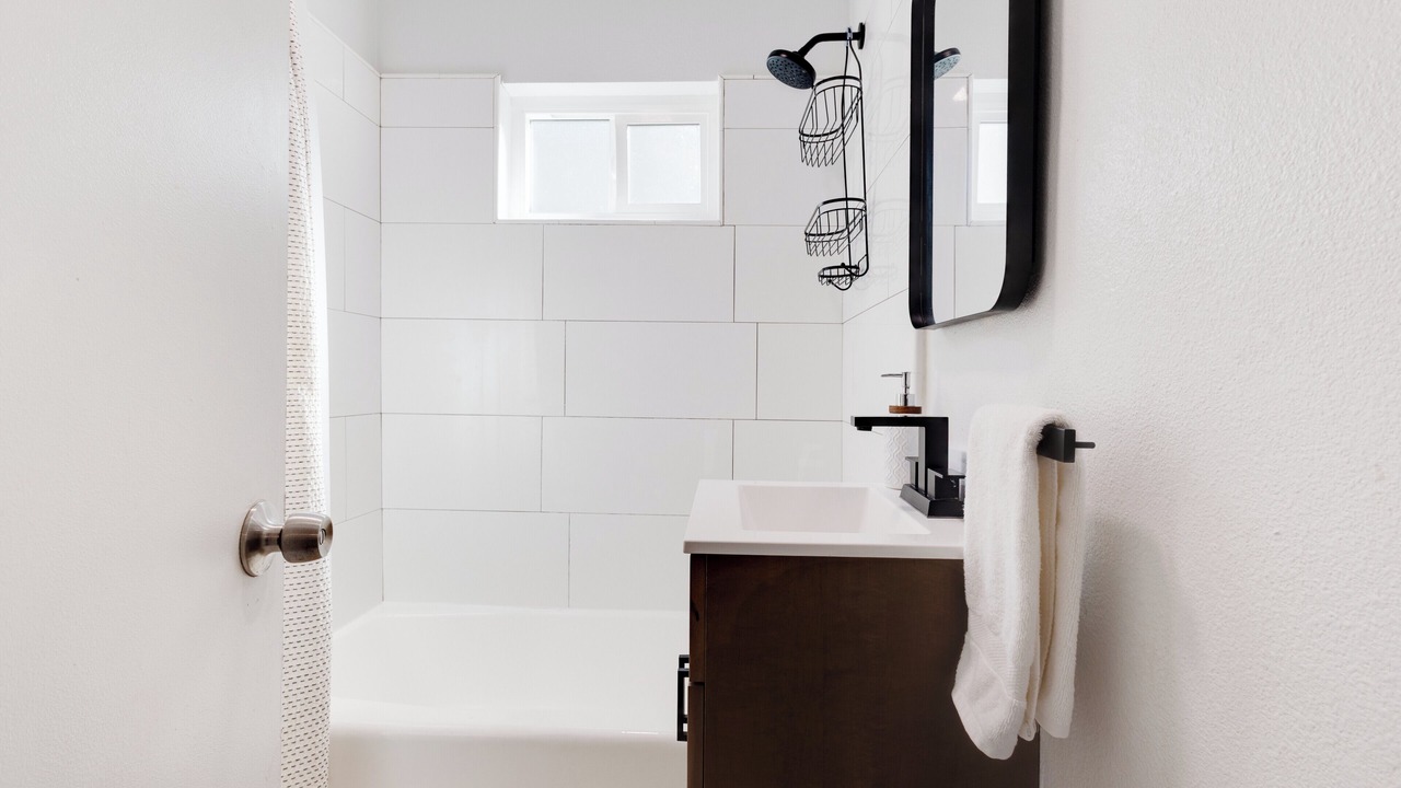 Photo of Bathroom in Los Angeles