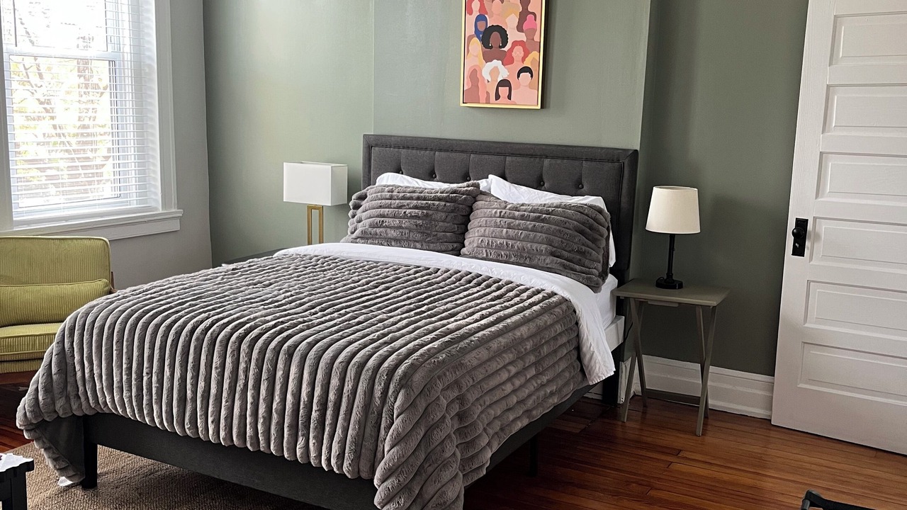 Photo of Bedroom in Fan District