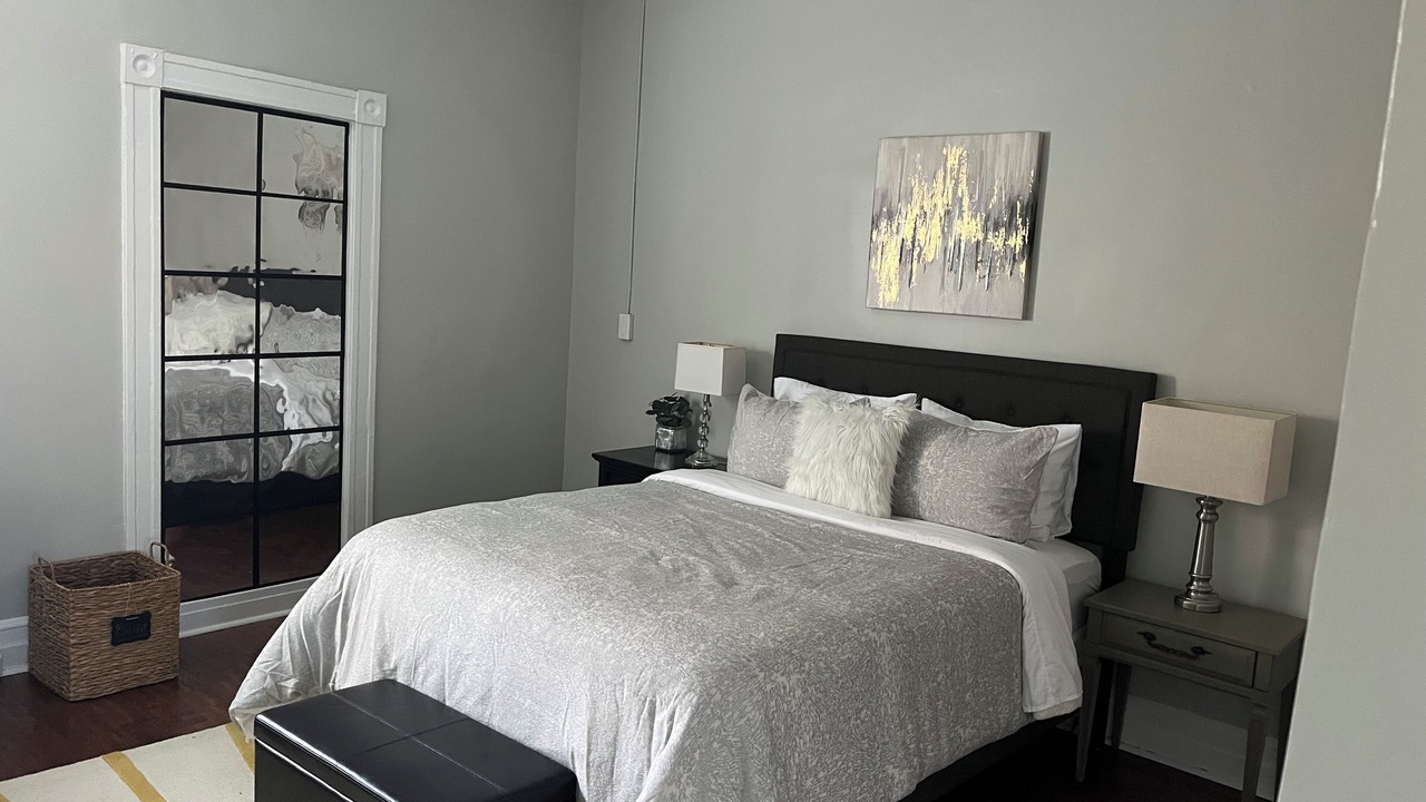 Photo of Bedroom in Fan District