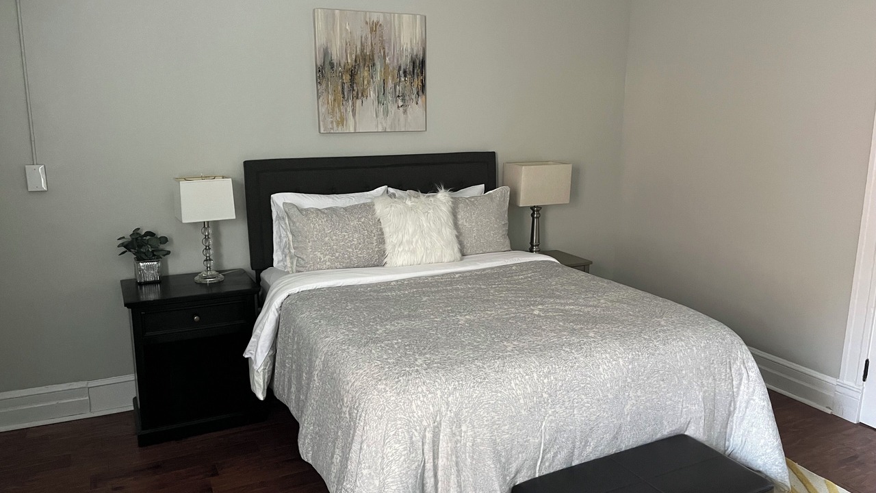 Photo of Bedroom in Fan District