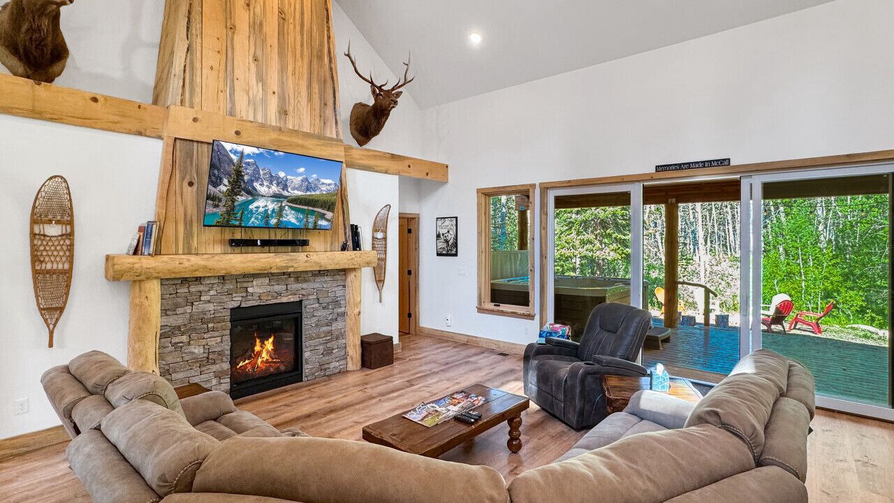 Photo of Livingroom in McCall