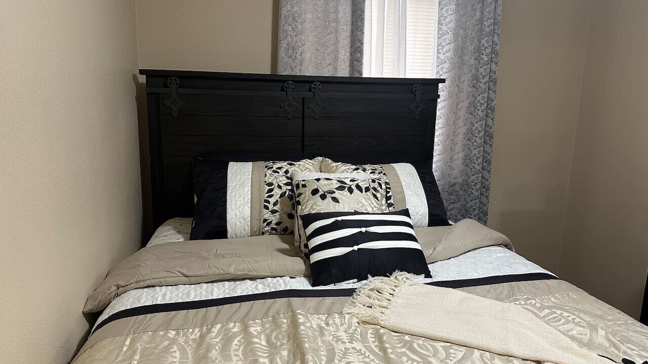 Photo of Bedroom in Williston