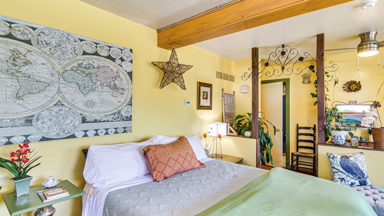 Photo of Bedroom in Livingston