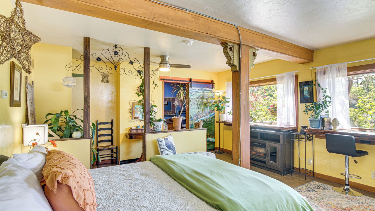 Photo of Bedroom in Livingston