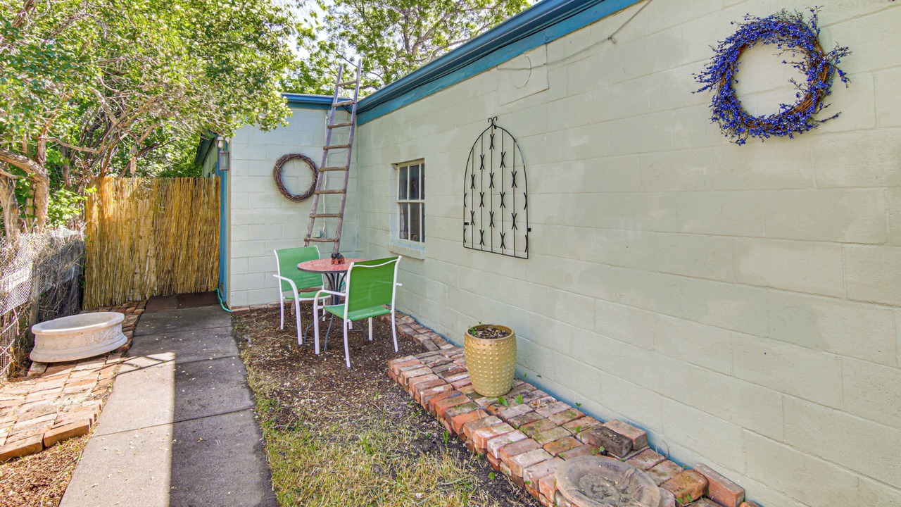 Photo of Outdoor in Livingston