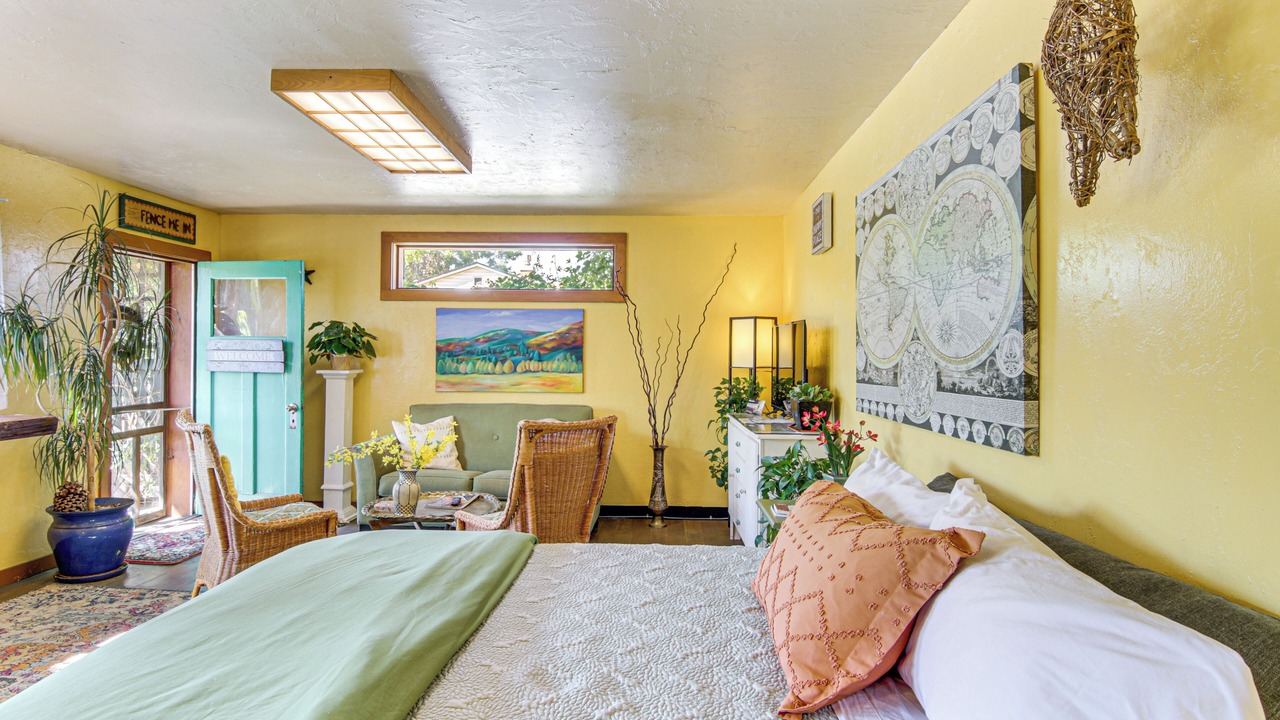 Photo of Bedroom in Livingston
