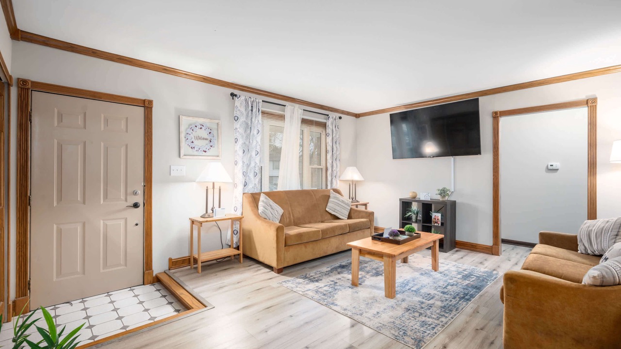 Photo of Livingroom in Acton