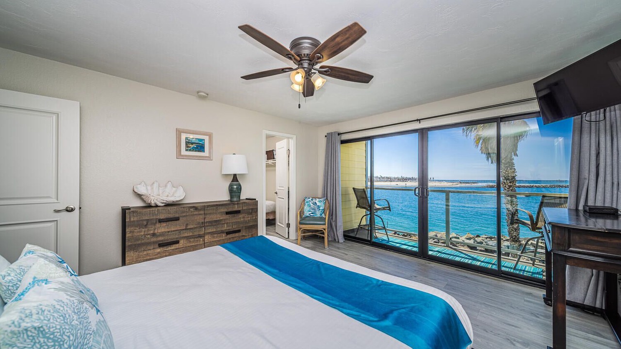 Photo of Bedroom in South Mission Beach