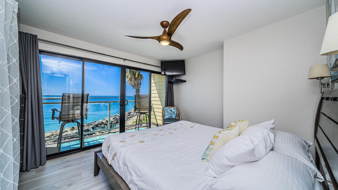 Photo of Bedroom in South Mission Beach