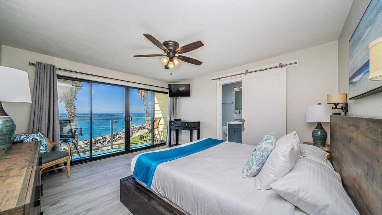 Photo of Bedroom in South Mission Beach