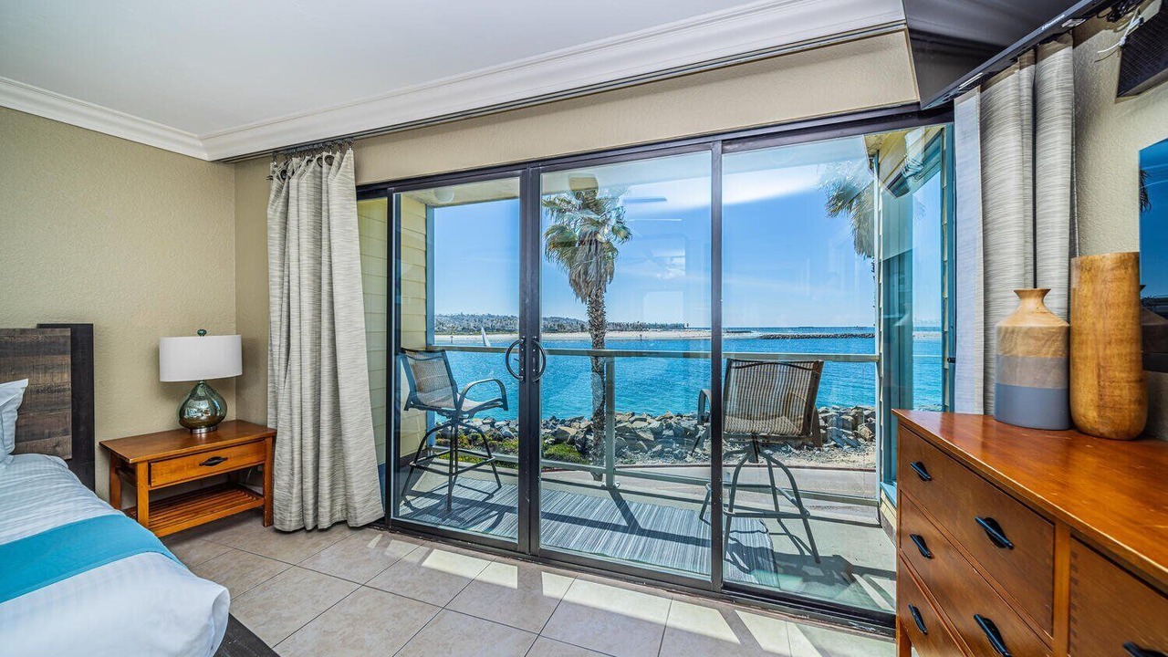 Photo of Bedroom in South Mission Beach