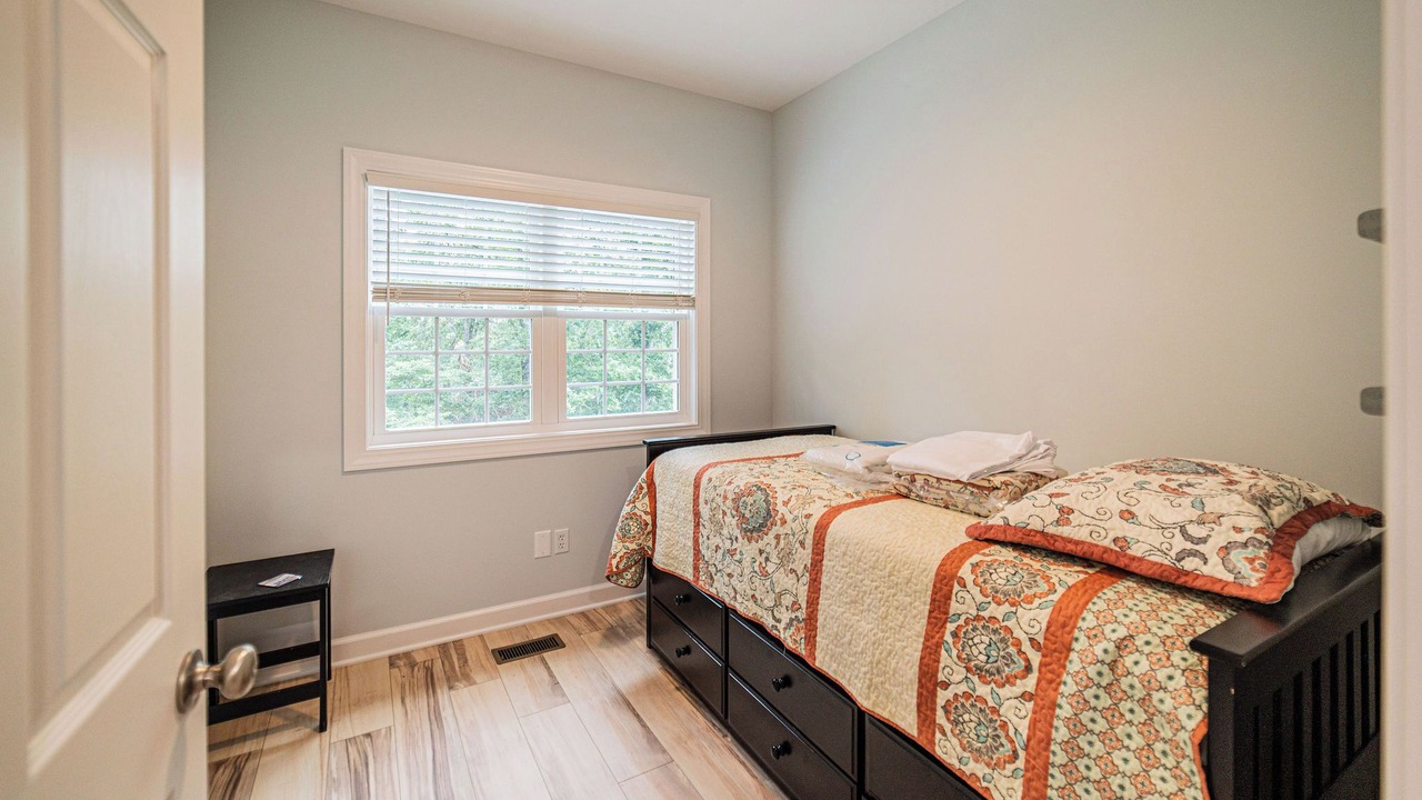 Photo of Bedroom in Almo