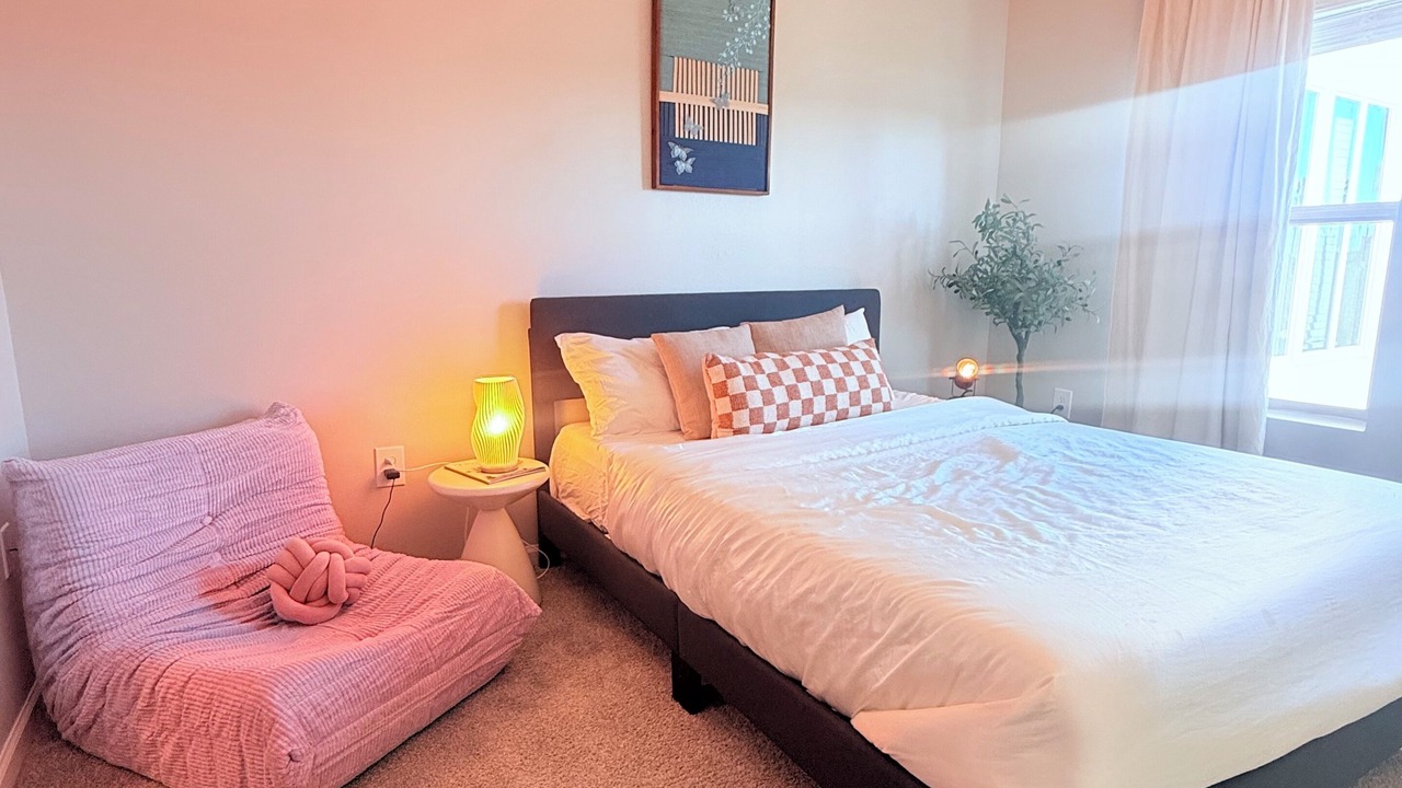 Photo of Bedroom in Beverly Hills