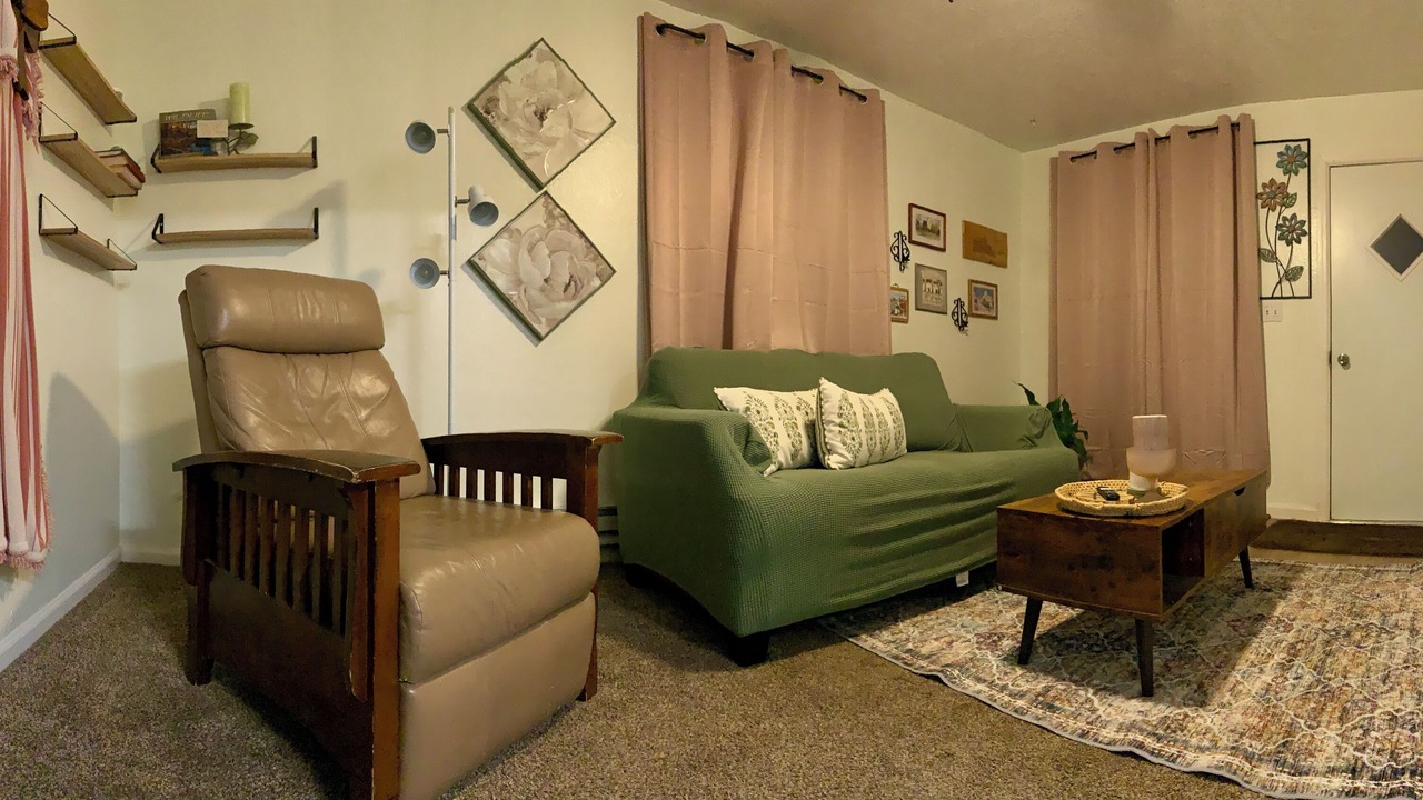 Photo of Livingroom in American Falls