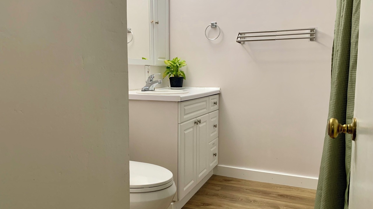 Photo of Bathroom in American Falls