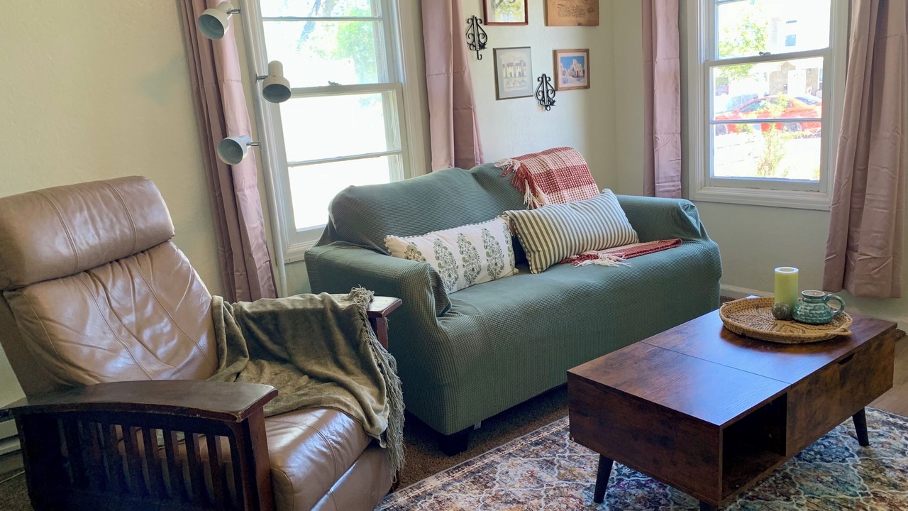 Photo of Livingroom in American Falls