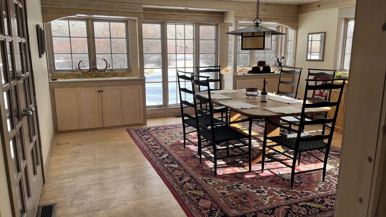 Photo of Livingroom in Wise River