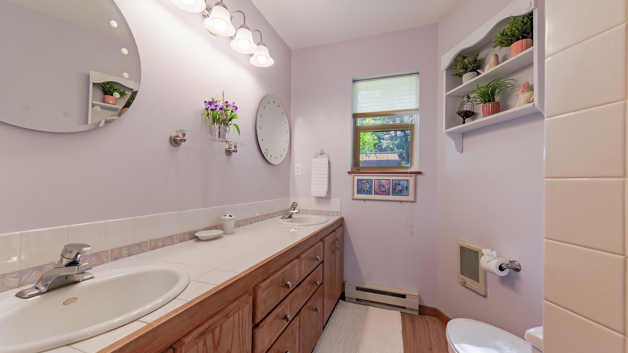 Photo of Bathroom in Alpine