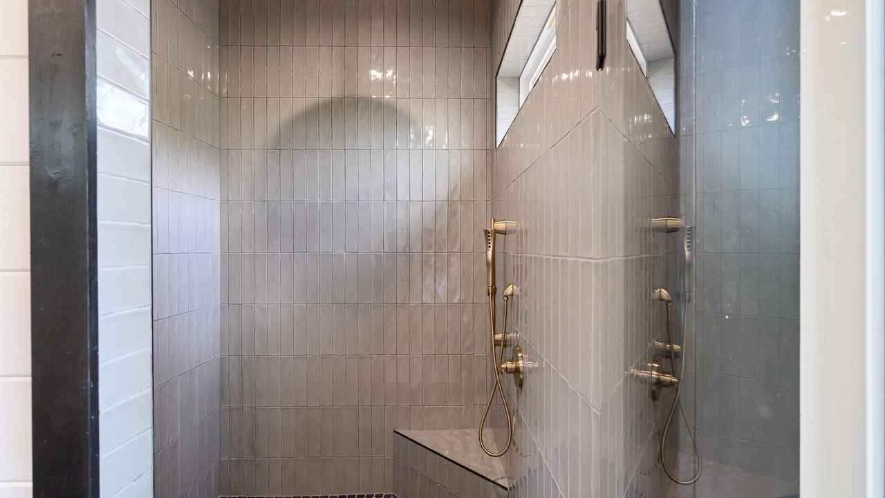 Photo of Bathroom in Broken Bow