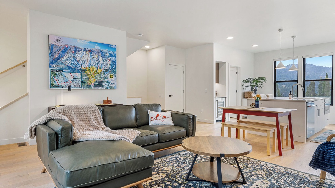 Photo of Livingroom in Bozeman