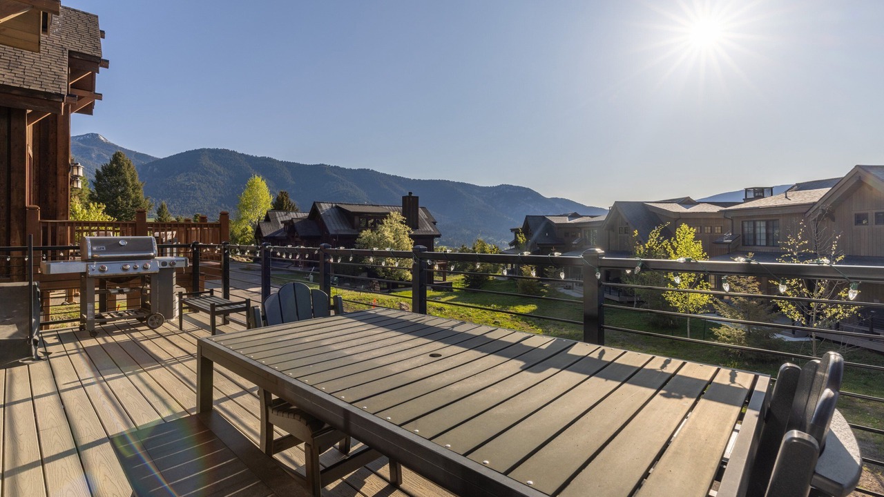 Photo of Patio Balcony in Big Sky