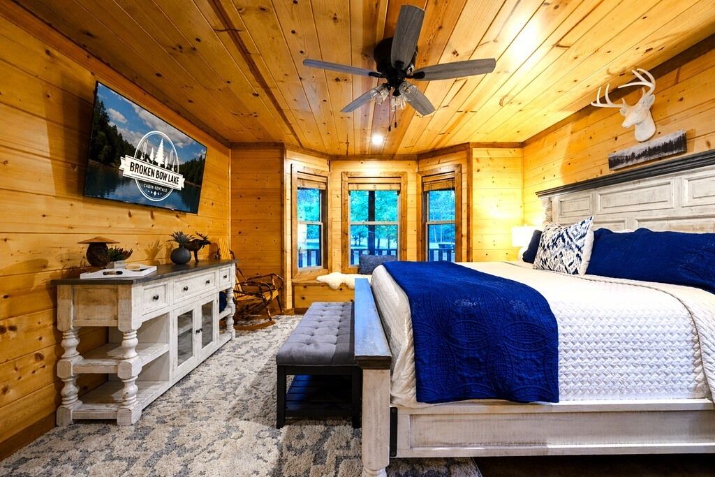 Photo of Bedroom in Hochatown