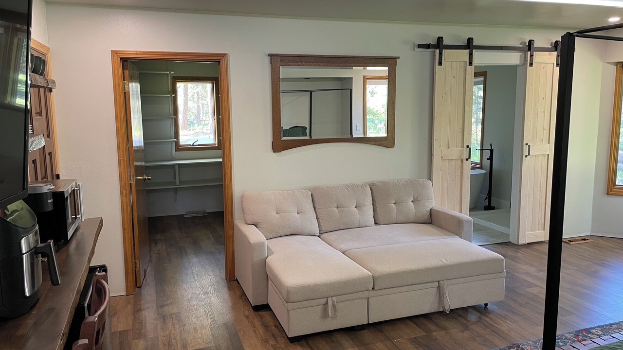 Photo of Livingroom in Frenchtown