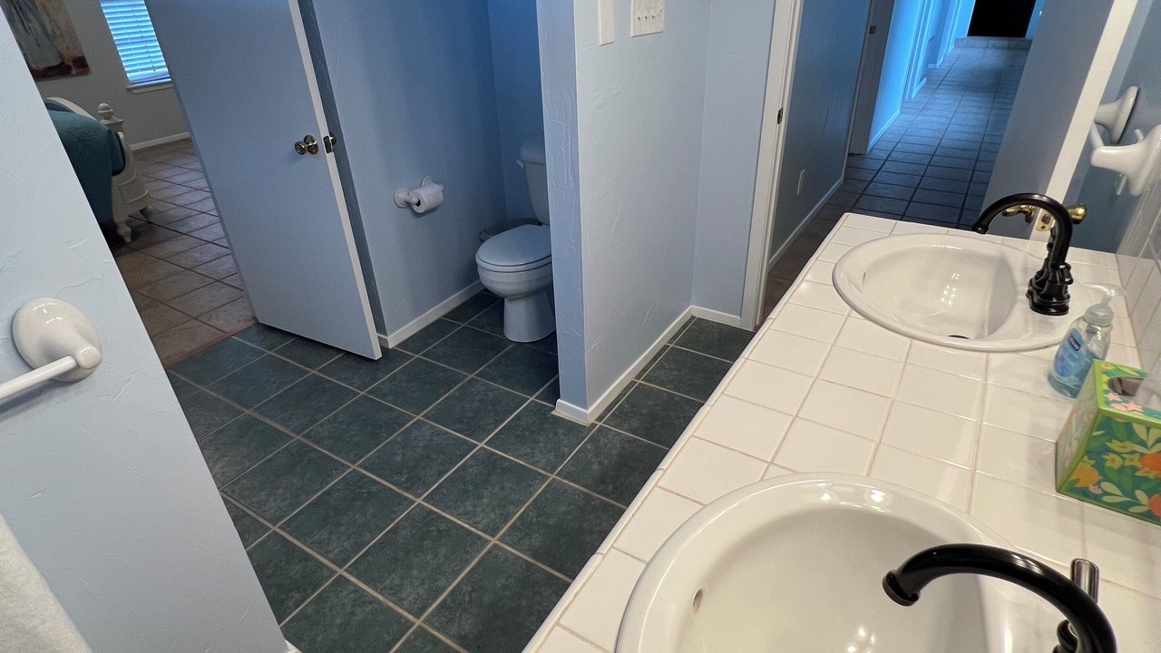 Photo of Bathroom in Blanco