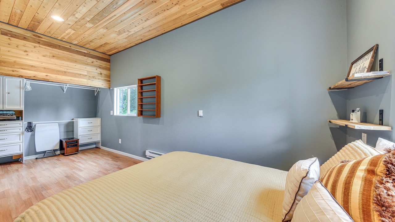 Photo of Bedroom in Newport