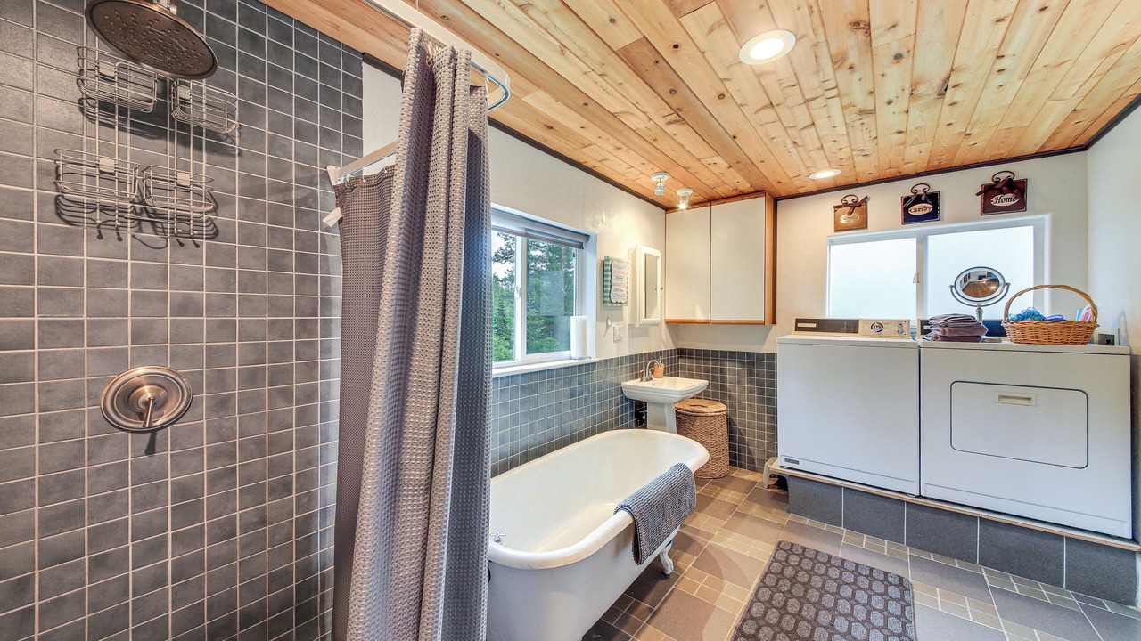 Photo of Bathroom in Newport