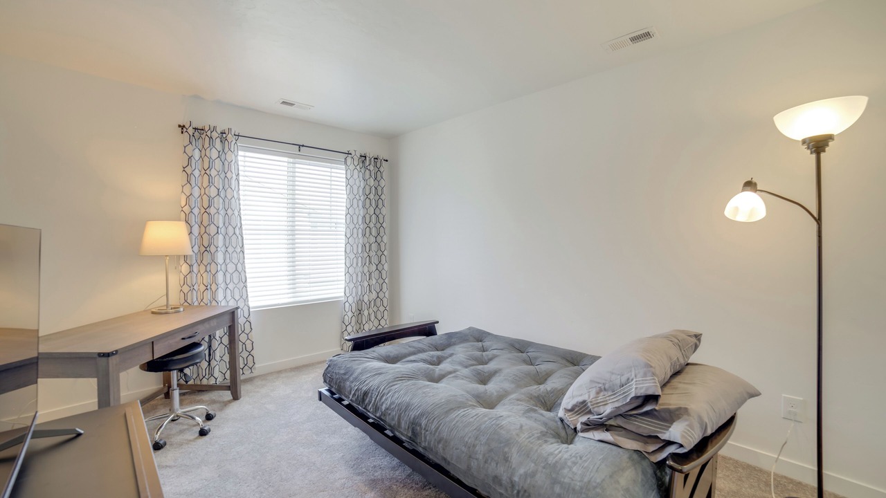 Photo of Bedroom in Eagle