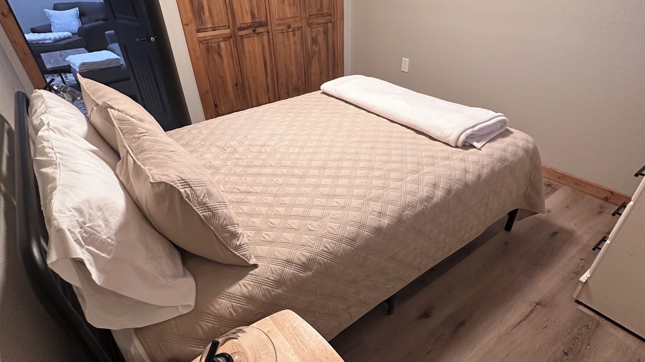 Photo of Bedroom in Divide