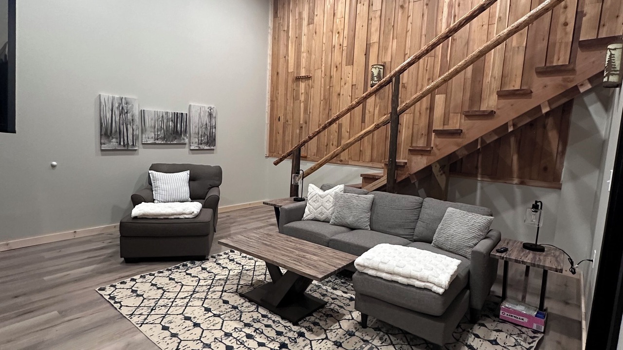 Photo of Livingroom in Divide