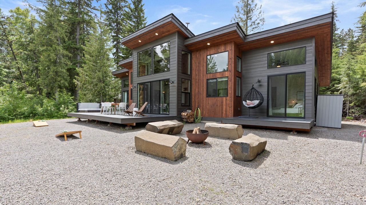 Photo of Patio Balcony in Priest River