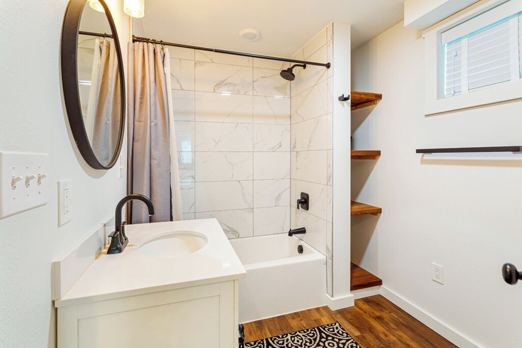 Photo of Bathroom in Moose Can Gully