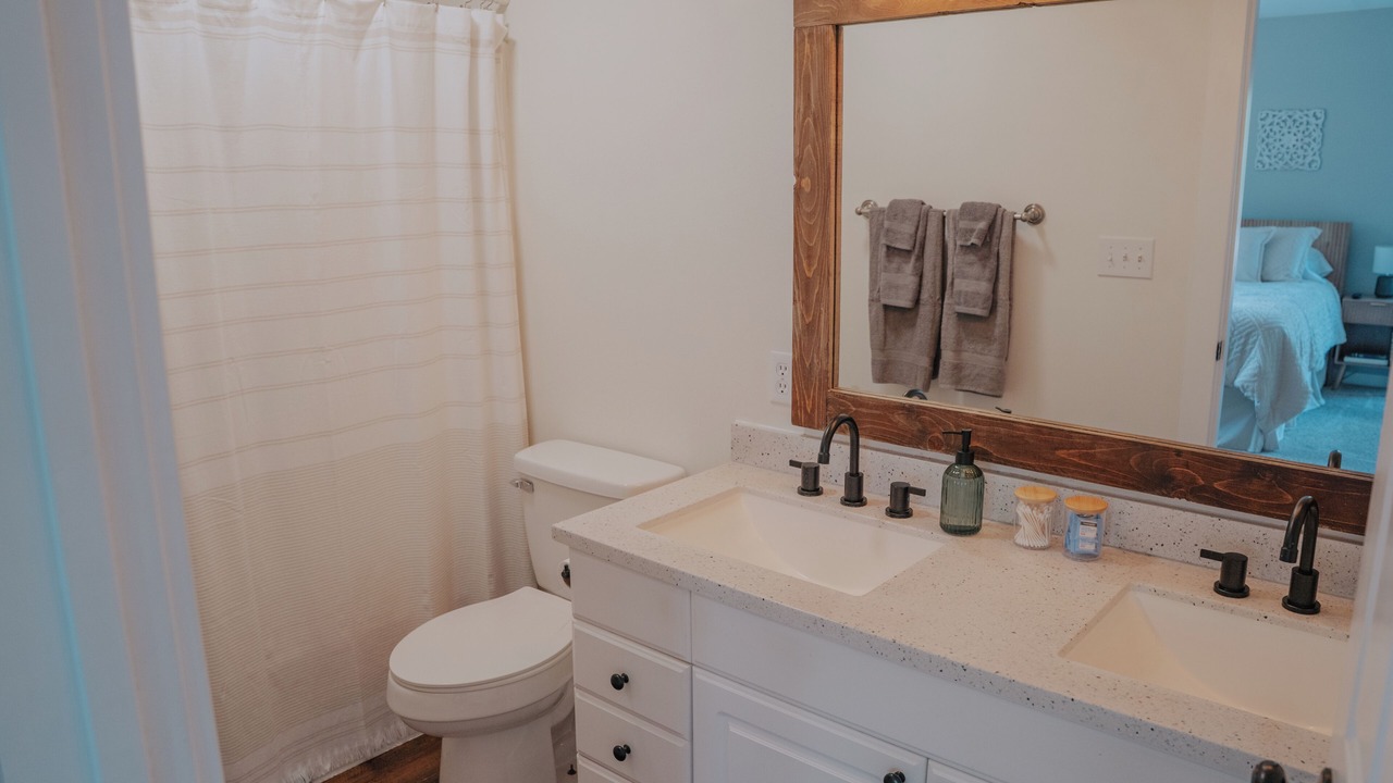 Photo of Bathroom in Moose Can Gully