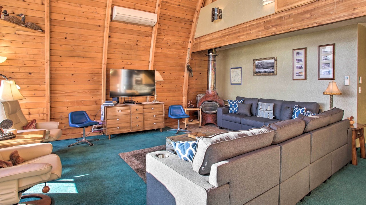 Photo of Livingroom in Bayview