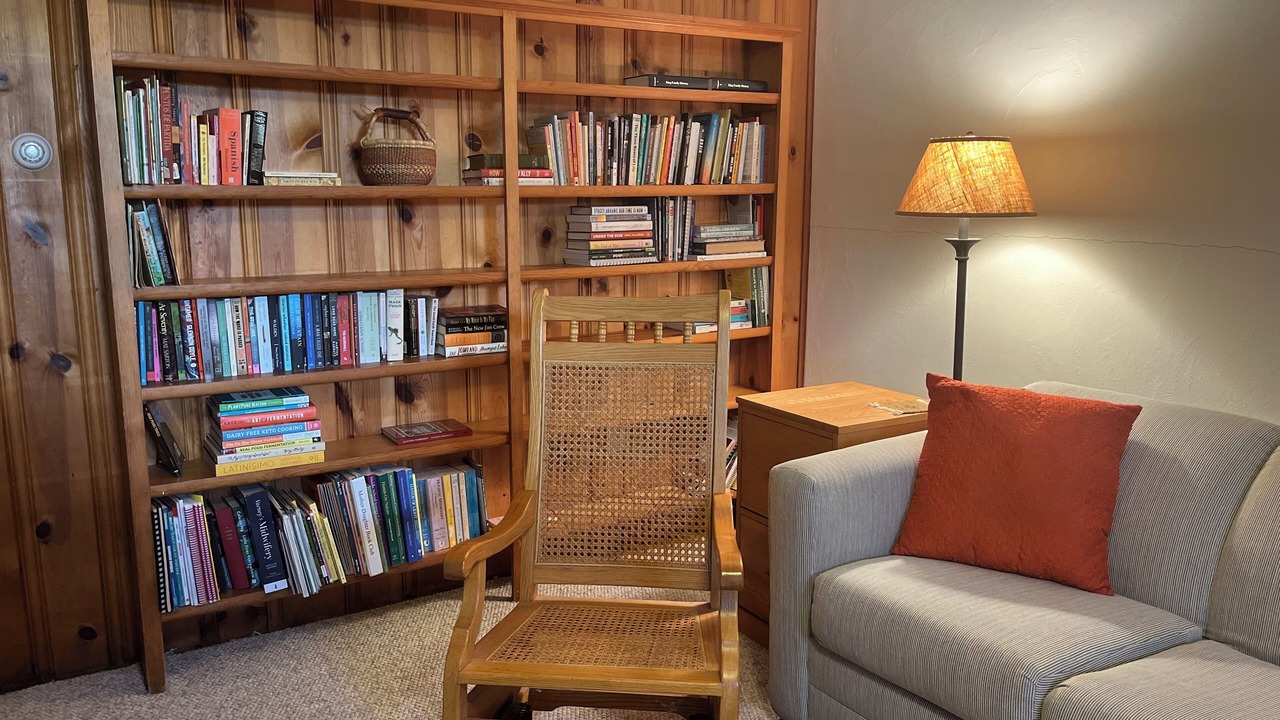 Photo of Livingroom in Boalsburg