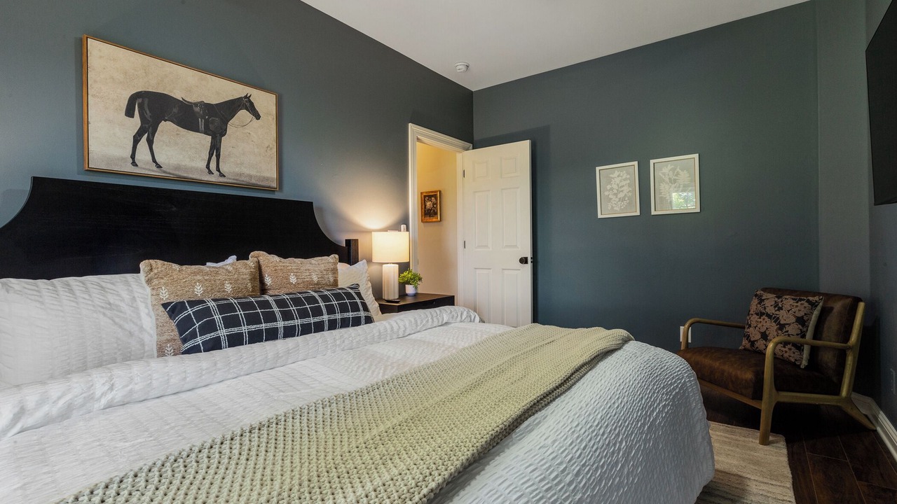 Photo of Bedroom in Chaplin