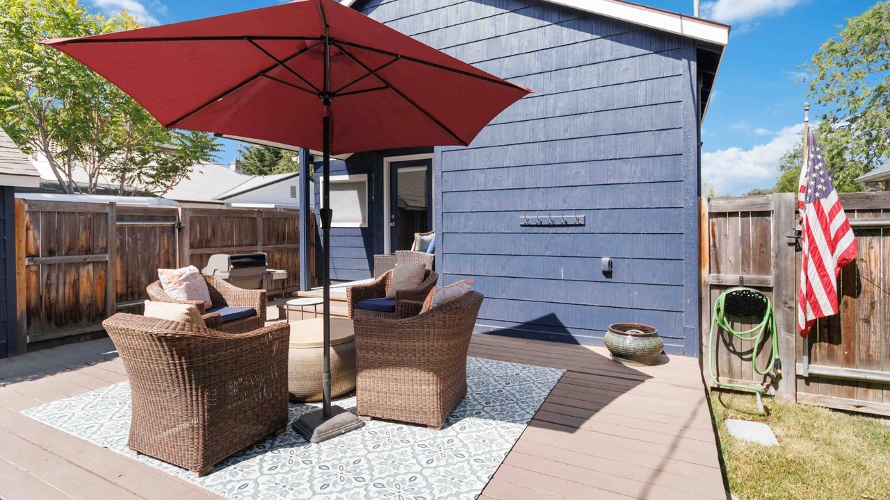 Photo of Patio Balcony in Depot Bench