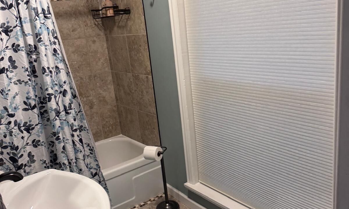 Photo of Bathroom in Pryor