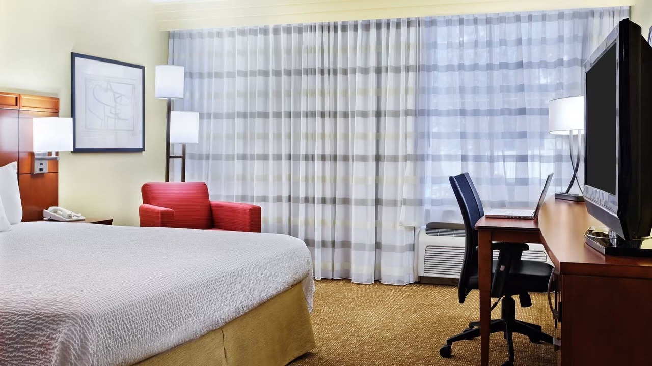 Photo of Bedroom in Brookhollow